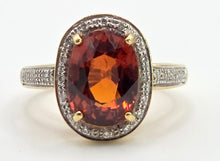 Load image into Gallery viewer, 0635 Vintage: 18ct Gold Orange Spessartite Garnet Diamonds Cluster Ring- A rare find