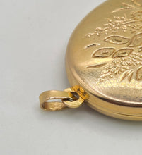 Load image into Gallery viewer, 2602: Vintage: 9ct Gold Large Photo Locket/Pendant