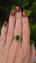 Load image into Gallery viewer, 6291 Vintage: 9ct Gold 15 Green Diopside Geometric Set Ring
