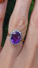 Load image into Gallery viewer, 6284 Vintage: 18ct Gold Vibrant Lilac Amethyst 16 Diamonds Dress Ring