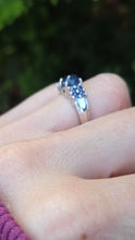 Load image into Gallery viewer, 2513 Vintage: 9ct White Gold 9 Blue Sapphires Cluster Ring