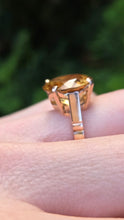 Load image into Gallery viewer, 6318: Vintage: Egyptian 9ct Gold Round Cut Yellow Citrine Ring- rare beauty