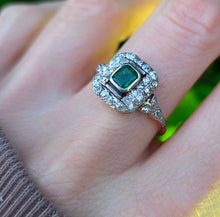 Cargar imagen en el visor de la galería, 7138 Vintage: Art Deco 18ct Gold Platinum Emerald 34 Natural Diamonds Panel Ring