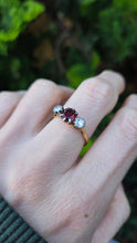Load image into Gallery viewer, 6360 Vintage: 18ct Gold Almandine Garnet Diamonds 3-Stone Straight Ring