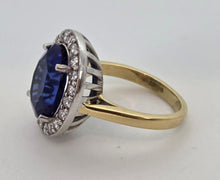 Load image into Gallery viewer, 2622: 18ct Gold Cornflower Blue Sapphire (10.65ct) Diamonds Diana Cluster Ring- Exceptional