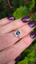 Load image into Gallery viewer, 6315 Exceptional 18ct Cornflower Blue Sapphire Diamonds Flower Head Ring- From 1988