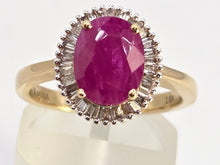 Load image into Gallery viewer, 2562: Vintage: 18ct Gold Burmese Ruby Diamonds Cluster Ring