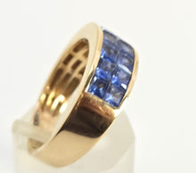 Load image into Gallery viewer, 2625: Vintage; 18ct Gold Ceylon Blue Sapphire Tiered Ring- Fabulous