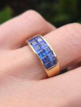 Load image into Gallery viewer, 2625: Vintage; 18ct Gold Ceylon Blue Sapphire Tiered Ring- Fabulous