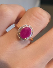 Load image into Gallery viewer, 2562: Vintage: 18ct Gold Burmese Ruby Diamonds Cluster Ring