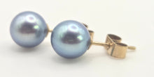 Load image into Gallery viewer, 3885: Vintage 9ct Gold Tahitian Cultured Pearl Stud Earrings