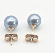 Load image into Gallery viewer, 3885: Vintage 9ct Gold Tahitian Cultured Pearl Stud Earrings