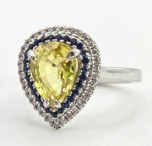 Load image into Gallery viewer, 2708: Vintage 18ct White Gold Yellow Sapphire (3.2ct0 Blue Sapphires Diamonds Cocktail Ring