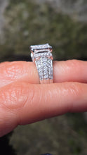 Load image into Gallery viewer, 2804: Vintage 18ct Gold 74 Natural Diamonds (1.5ct() Signet Ring- Exquisite, Extraordinary