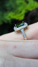 Load image into Gallery viewer, 2698: Vintage 9ct Gold Chrome Diopside White Zircons Ring