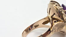 Load image into Gallery viewer, 2753: Vintage 14ct Gold Cabochon Amethyst Leaf Design Statement Ring