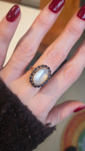 Cargar imagen en el visor de la galería, 1725: Vintage:18ct Gold Large Moonstone (7ct) 18 Blue Sapphires Cocktail Ring