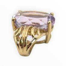 Load image into Gallery viewer, Vintage 9ct Gold Lilac Amethyst Pendant