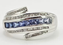 Load image into Gallery viewer, 2646: 14ct White Gold Cornflower Blue Sapphire 32 Diamonds Dress Ring