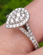 Load image into Gallery viewer, 2774: Vintage 18ct White Gold 55 Natural Diamonds Ring - Vera Wang Love Collection