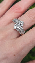 Load image into Gallery viewer, 2936 Vintage 9ct Gold Natural Sparkling Diamonds Bypass Ring