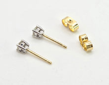 Load image into Gallery viewer, 2772- Vintage 18ct Gold Diamond (0.2ct) Stud Earrings