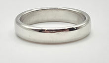 Load image into Gallery viewer, 2929: Vintage Tiffany & Co Platinum Wedding Band- Pristine with Tiffany box