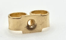 Load image into Gallery viewer, 2934- Vintage 18ct Gold Ruby Diamonds Stud Earrings