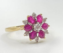 Load image into Gallery viewer, 2966- Vintage 18ct Gold Rubies Diamonds Flower Head Ring