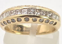 Load image into Gallery viewer, 2780: Vintage 18ct Gold 35 Natural Sparkling Diamonds (0.87ct) Ring