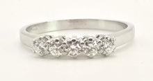 Load image into Gallery viewer, 2950- Vintage 14ct White Gold Natural Sparkling Diamonds 5-Stone Ring (0.5ct)