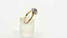 Load image into Gallery viewer, 2978: Vintage 18ct Goad Ruby & Diamonds Daisy Flower Head Ring