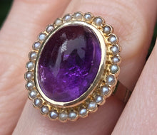 Load image into Gallery viewer, 6395: Vintage: 18ct Gold "Carbuncle" Lilac Amethysts 28 Seed Pearls Ring