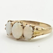 Load image into Gallery viewer, 2983: Vintage Classic 9ct Gold White Opals Trilogy Rimg