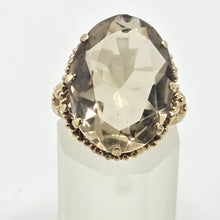 Load image into Gallery viewer, 2987: Vintage: 9ct Gold Pale Green Quartz Statement Cocktail Ring