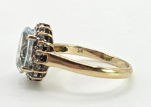 Load image into Gallery viewer, 2849 Vintage 9ct Gold Blue Aquamarine 16 Natural Diamonds Cluster Ring