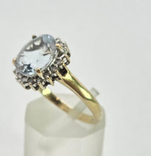 Load image into Gallery viewer, 2849 Vintage 9ct Gold Blue Aquamarine 16 Natural Diamonds Cluster Ring