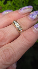 Load image into Gallery viewer, 2780: Vintage 18ct Gold 35 Natural Sparkling Diamonds (0.87ct) Ring
