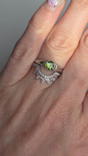 Load image into Gallery viewer, 6411: Vintage: Platinum Green Garnet Tsavorite Solitaire Ring
