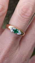 Load image into Gallery viewer, 2078 Vintage; 18ct Gold Emerald & Natural Diamonds Trefoil Set Ring