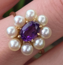 Load image into Gallery viewer, 6352: Vintage 9ct Gold Amethyst Pearls Flower Head Ring- finest quality
