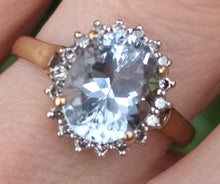 Load image into Gallery viewer, 2849 Vintage 9ct Gold Blue Aquamarine 16 Natural Diamonds Cluster Ring