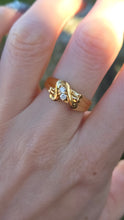 Load image into Gallery viewer, 6444: Vintage: 22ct Gold Twin Natural Diamonds Fancy Signet Ring