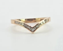Load image into Gallery viewer, 2839: 18ct Gold 15 Diamonds Wishbone Dress/Stacker Ring