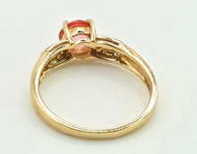 Load image into Gallery viewer, 2893: Vintage 18ct Gold Padparadscha Sapphire Diamonds Ring