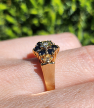 Cargar imagen en el visor de la galería, 1377: Vintage: 9ct Gold Blue Sapphires Diamonds Flowerhead Ring- From 1975