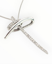Load image into Gallery viewer, 2656: Vintage 9ct White Gold Necklace (40cm) & Diamonds Cross Pendant