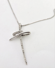 Load image into Gallery viewer, 2656: Vintage 9ct White Gold Necklace (40cm) & Diamonds Cross Pendant
