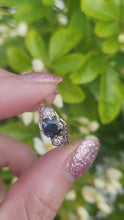 Cargar y reproducir el video en el visor de la galería, 7501 Vintage: (1964) 18ct Gold Blue Sapphire Twin Diamonds Illusion Set Cocktail Ring- 60 years old