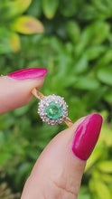 Cargar y reproducir el video en el visor de la galería, 6093 Vintage; 18ct Gold Round Cut Emerald 10 Diamonds Target Ring- petite, refined, sophisticated
